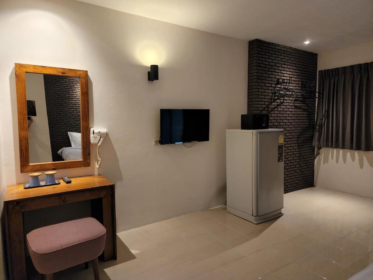 Dfeel House Hostel Patong Εξωτερικό φωτογραφία
